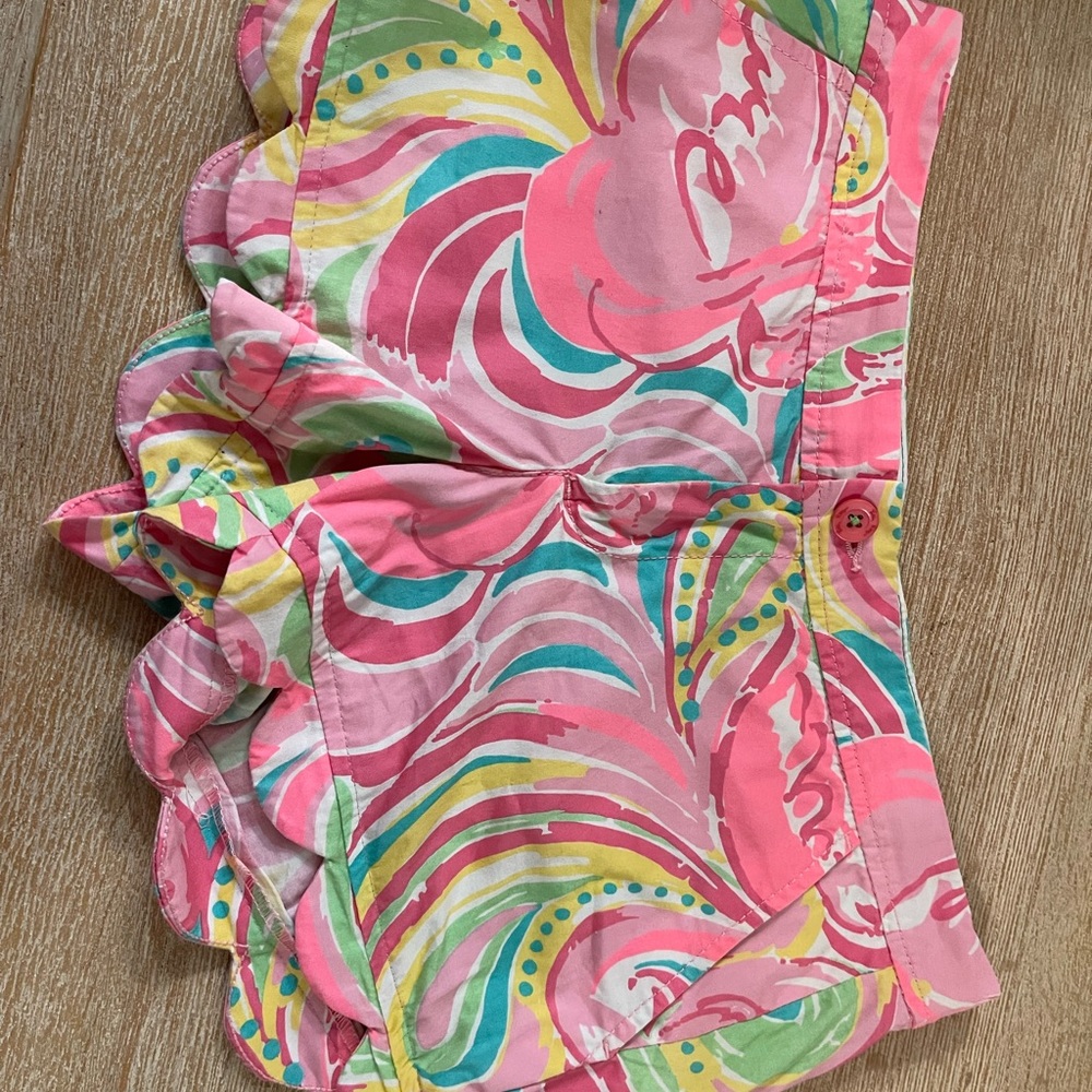 Lilly Pulitzer Buttercup shorts